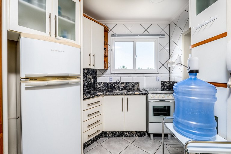 Apto c/churrasq a 10min da praia de Jurerê RFL203