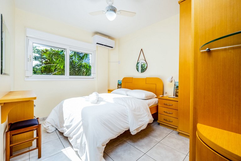 Apart c/barbacoa a 10min de la playa de Jurerê RF203