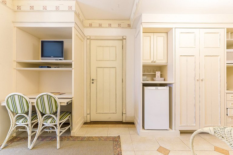 Studio em Jurerê sofisticação em resort luxo ILC3104 Seazone