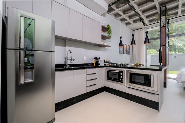 Estudio moderno en cond. con piscina TPS108