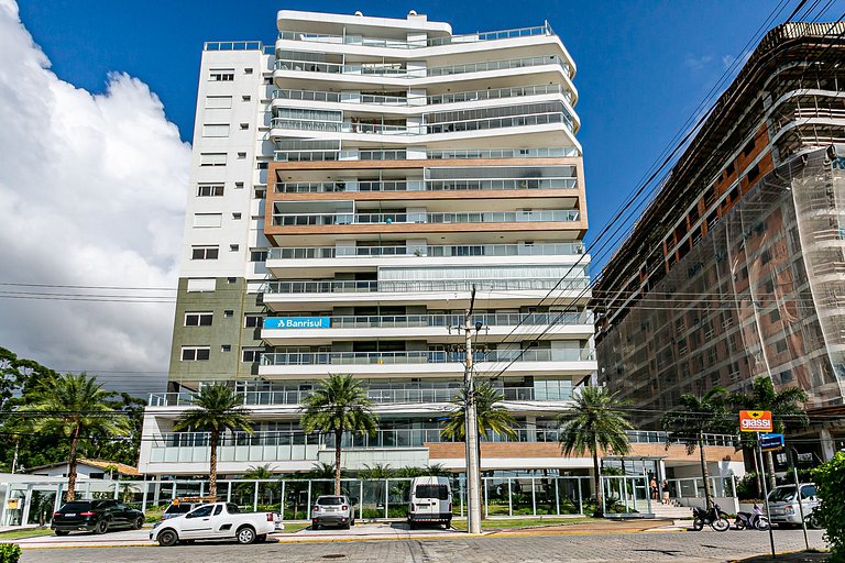 Encantador ajuste c/ balcón a 150m de la playa ABC403