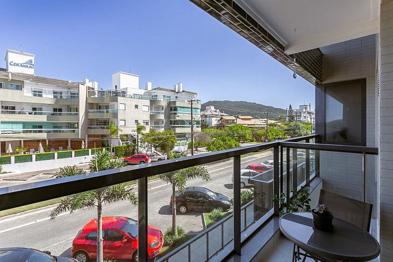 Hermoso estudio en cond. con vistas a la playa IRB203