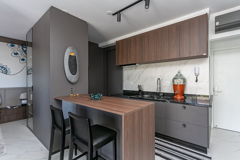 Hermoso estudio en cond. con vistas a la playa IRB203