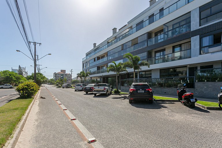 Hermoso estudio en cond. con vistas a la playa IRB203