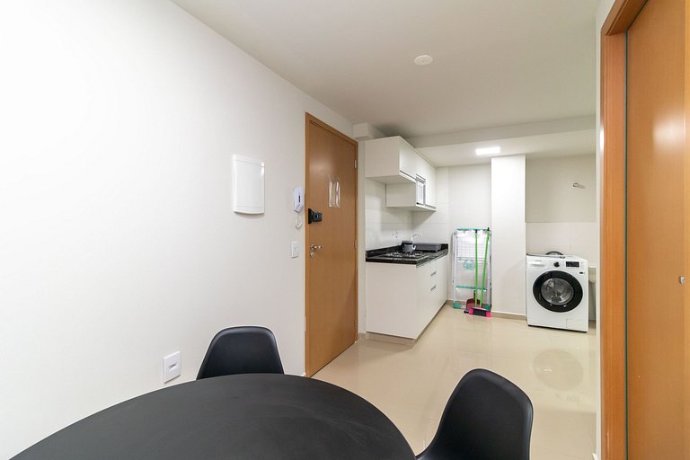 Apto na Asa Norte 750m do shopping NOR0201