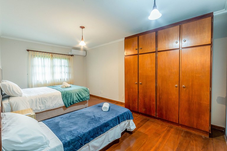 Bela casa estilo chalé em Canela RCF160