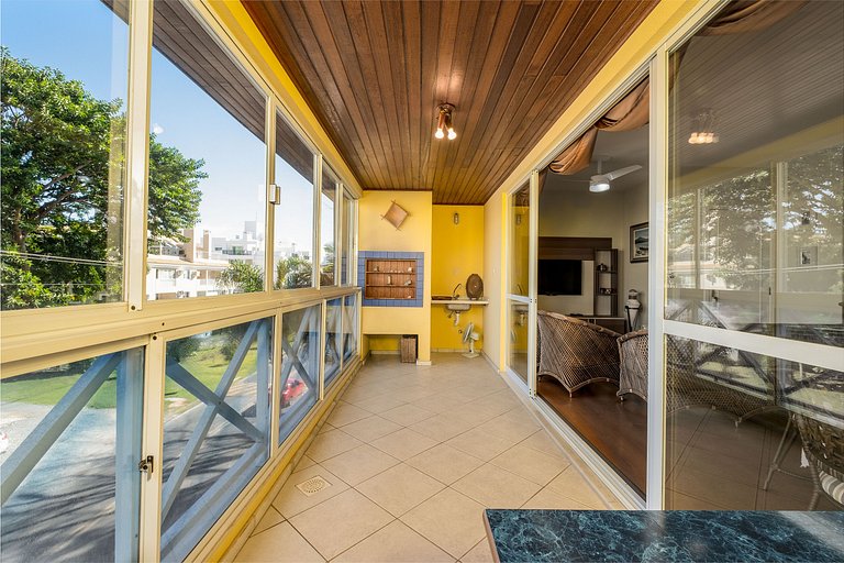 Apto c/churrasq a 500m do mar MDO201