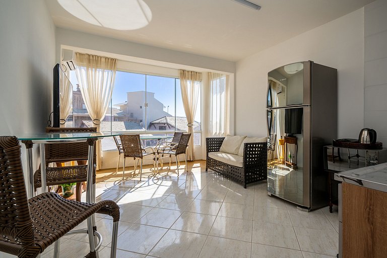 Piso con suite y playa en Bombas ROS001