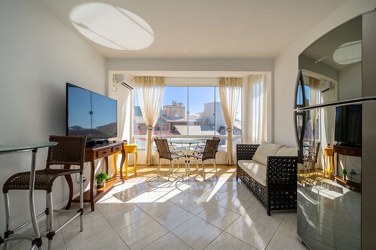 Piso con suite y playa en Bombas ROS001