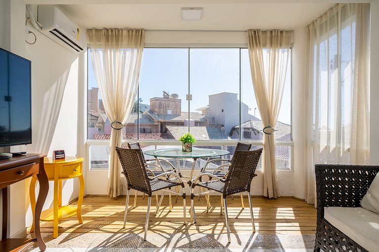 Piso con suite y playa en Bombas ROS001