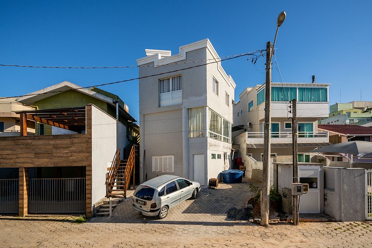 Piso con suite y playa en Bombas ROS001