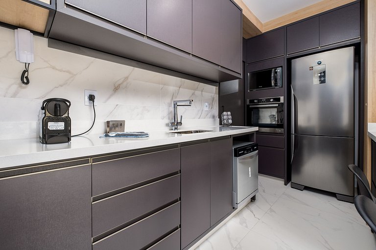 Estudio de alto estándar en Floripa IRB205