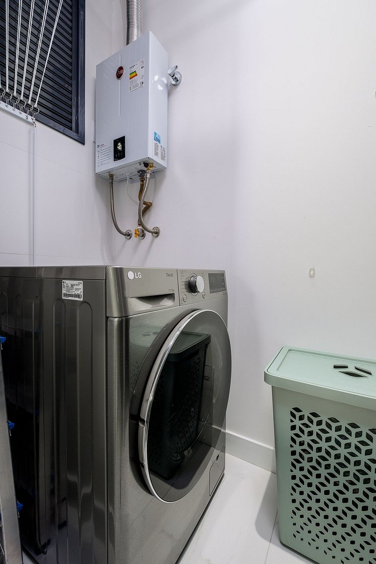 Estudio de alto estándar en Floripa IRB205