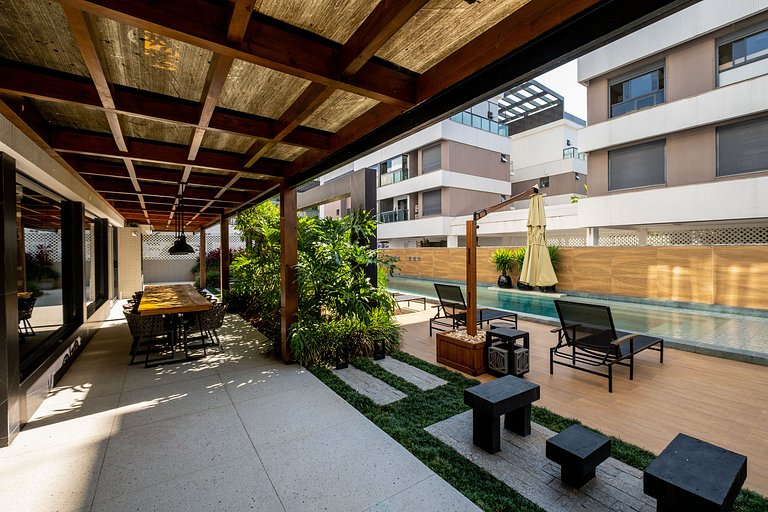 Estudio de alto estándar en Floripa IRB205