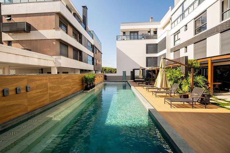 Estudio de alto estándar en Floripa IRB205