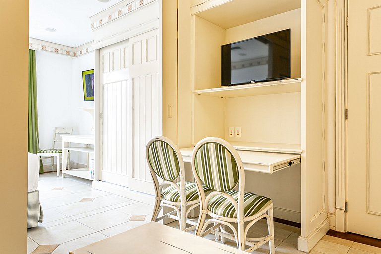 Studio em Jurerê vista mar em resort de luxo ILC3405 Seazone