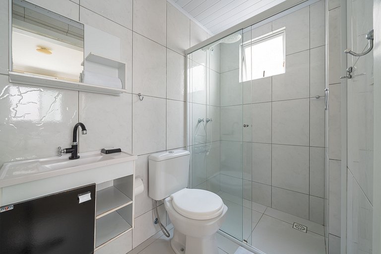 Lindo apto bem localizado a 2 min da praia ELM701