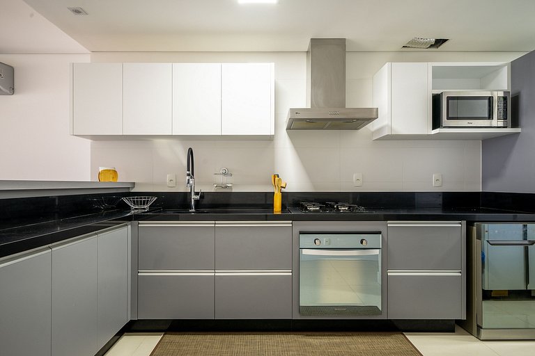 Encantador ajuste c/ balcón a 150m de la playa ABC403