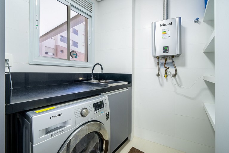 Encantador ajuste c/ balcón a 150m de la playa ABC403