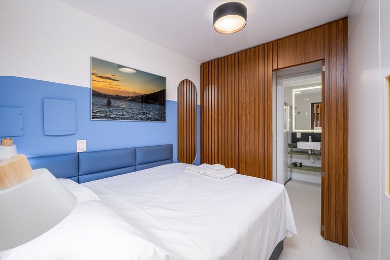 Belíssimo e moderno studio para casais STU309