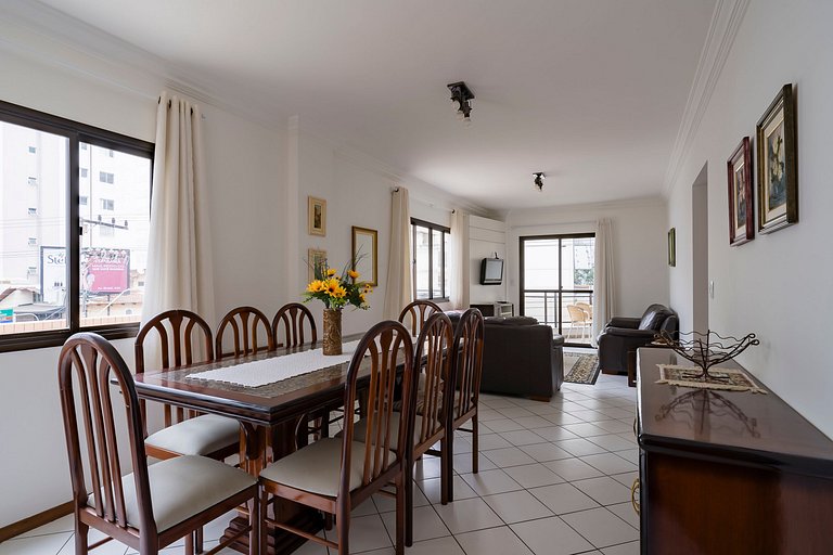 Apto cerca de la Playa Central en SC IAP213