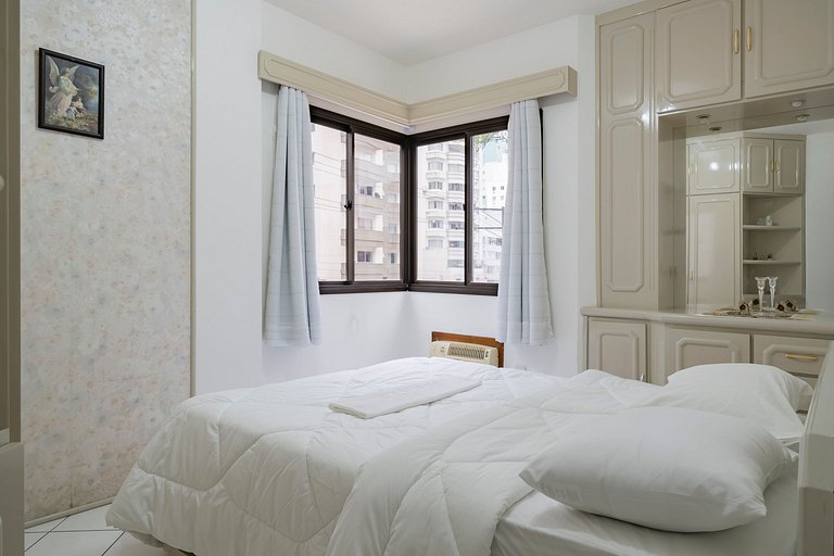 Apto cerca de la Playa Central en SC IAP213