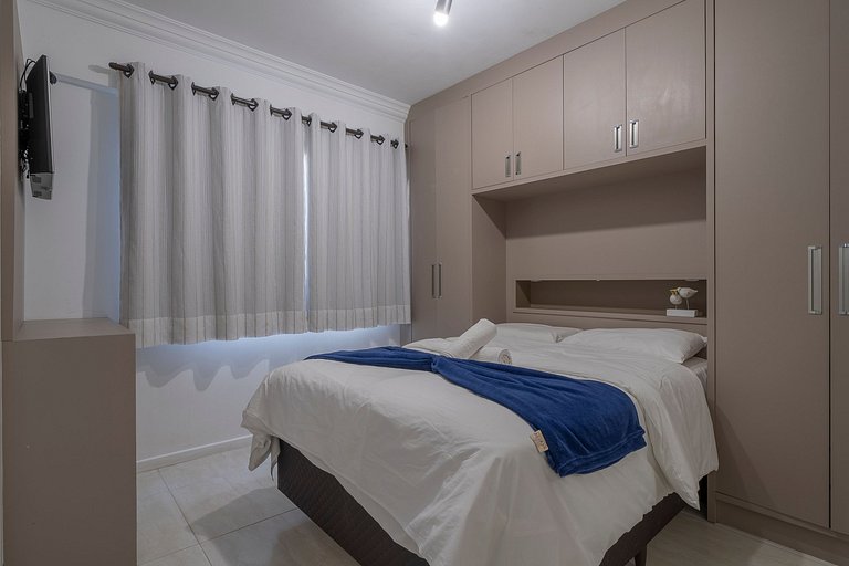 Apto agradável no centro de Bombinhas CAA103