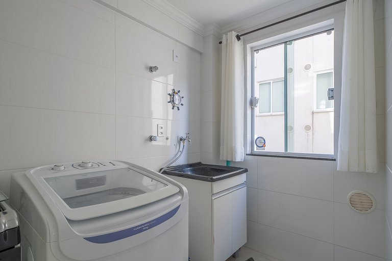 Apto agradável no centro de Bombinhas CAA103