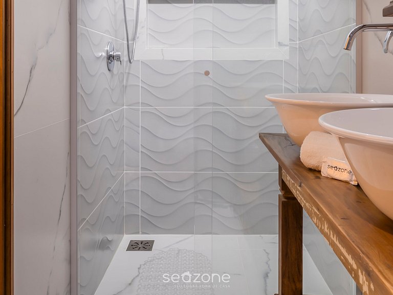 Apto espaçoso prox da Praia de Cabeçudas PSN001