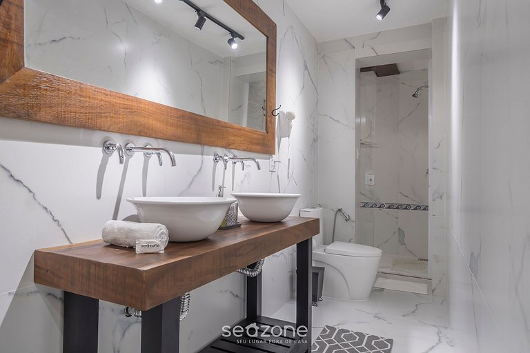 Apto espaçoso prox da Praia de Cabeçudas PSN001