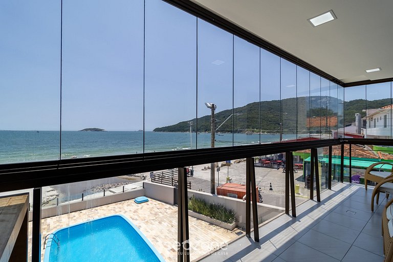 Precioso aptoo junto al mar con barbacoa RIG0102