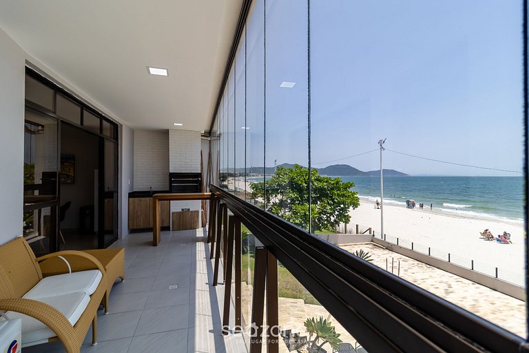 Apto lindo Beira-Mar e com Churrasqueira RIG0102