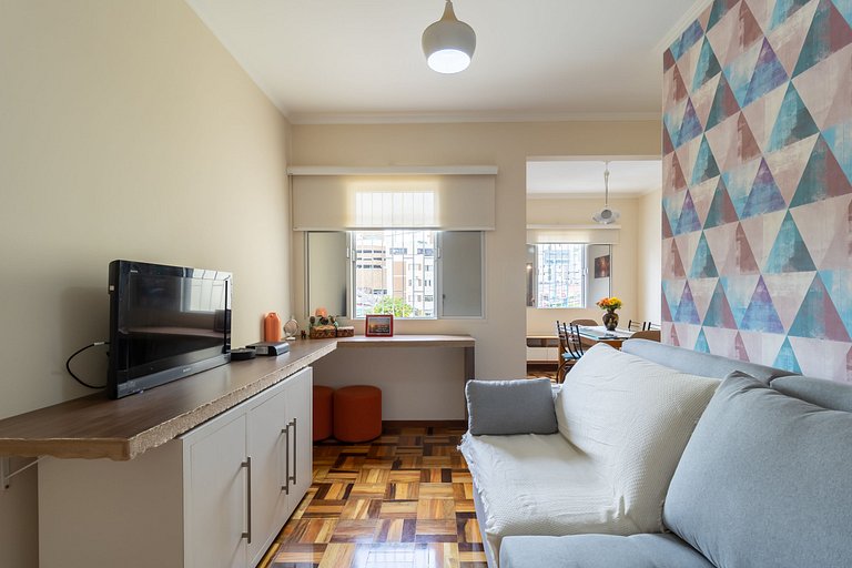 Apart excelente ubicación centro Floripa ELY0201