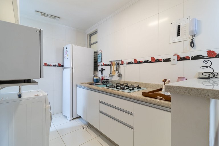 Apart excelente ubicación centro Floripa ELY0201