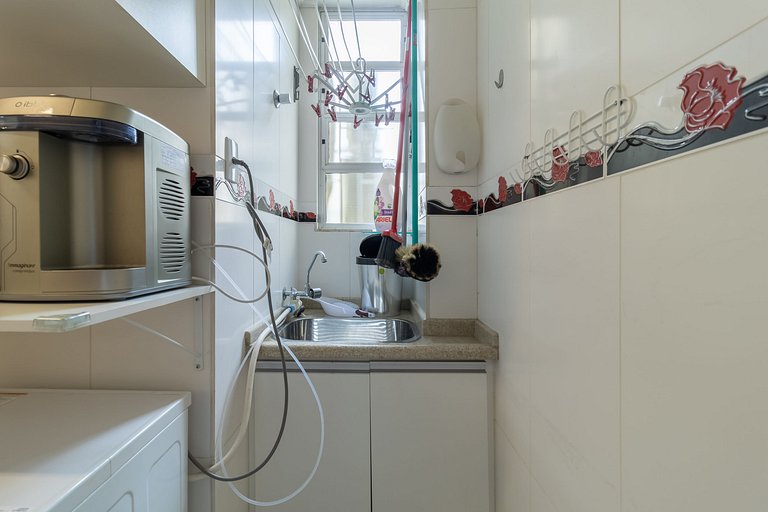 Apto otima localização Centro de Floripa ELY0201