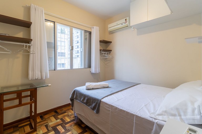 Apart excelente ubicación centro Floripa ELY0201