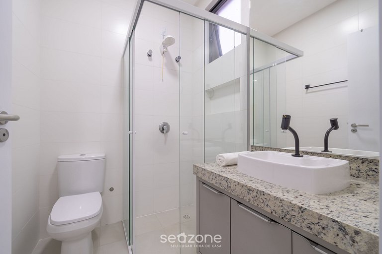 Belo apto com churrasqueira na sacada BLN0802