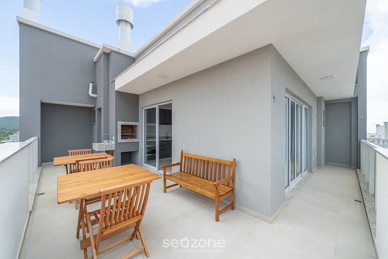 Apto c/ piscina e churrasqueira Bombinhas RNA0303