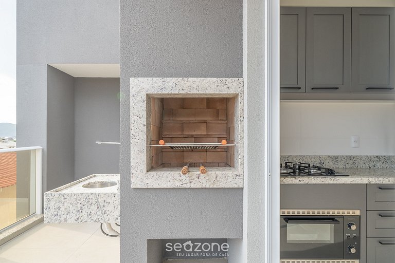 Depto c/ piscina y parrilla Bombinhas RNA0303