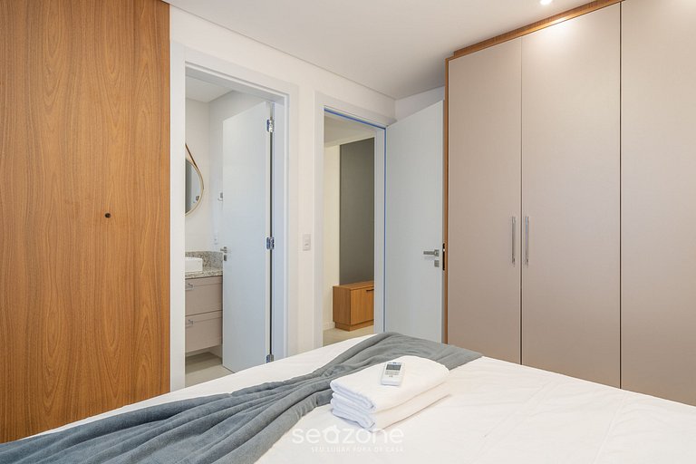 Apto c/ piscina e churrasqueira Bombinhas RNA0303