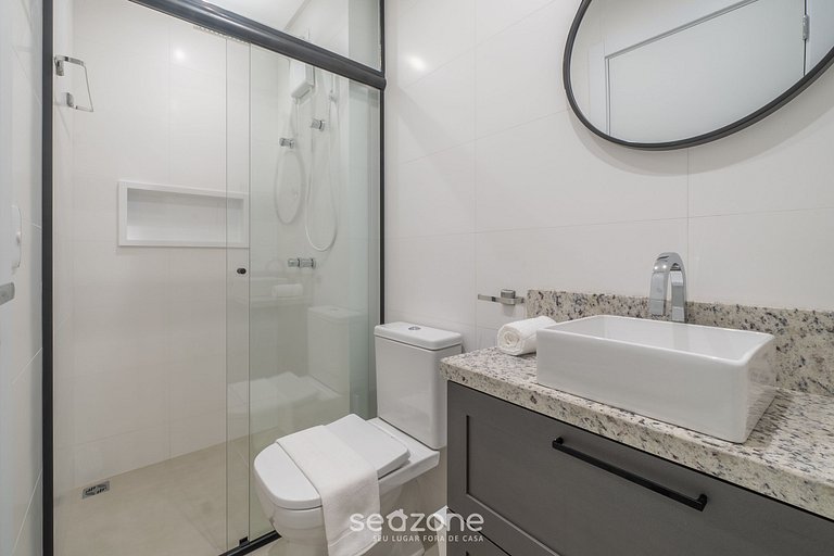 Depto c/ piscina y parrilla Bombinhas RNA0303