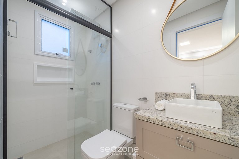 Depto c/ piscina y parrilla Bombinhas RNA0303