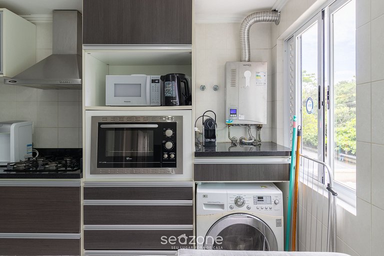 Apto com churrasq ótima localização Jurerê CCB103