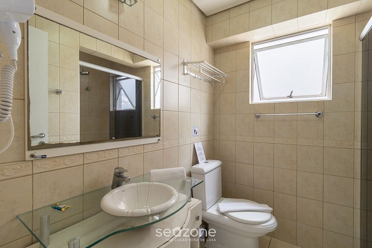 Apto com churrasq ótima localização Jurerê CCB103