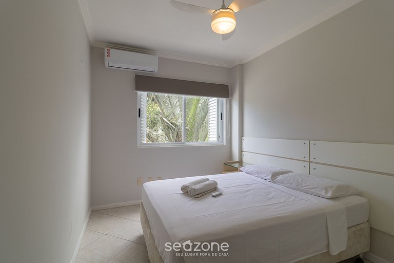 Apto com churrasq ótima localização Jurerê CCB103