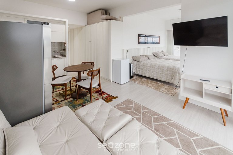 Studio lindo e bem localizado Curitiba-PR ESR1912