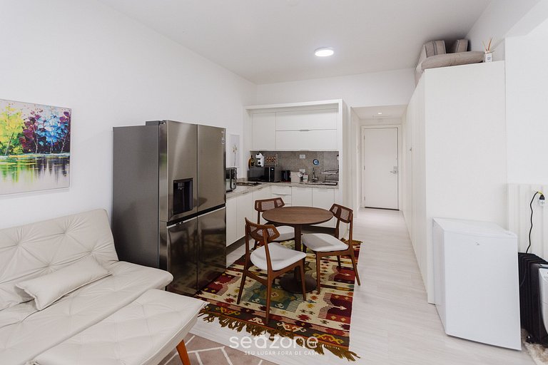 Studio lindo e bem localizado Curitiba-PR ESR1912