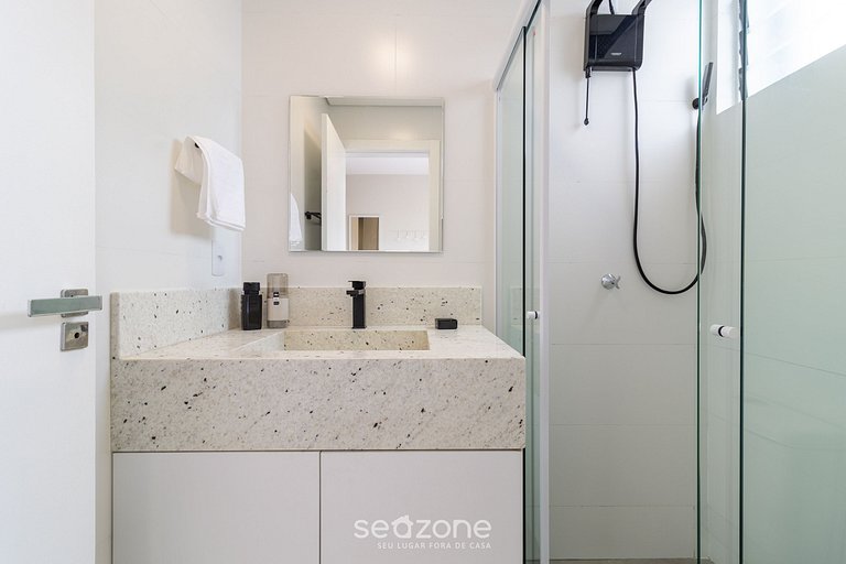 Cómodo apartamento en el centro de Floripa EVA704