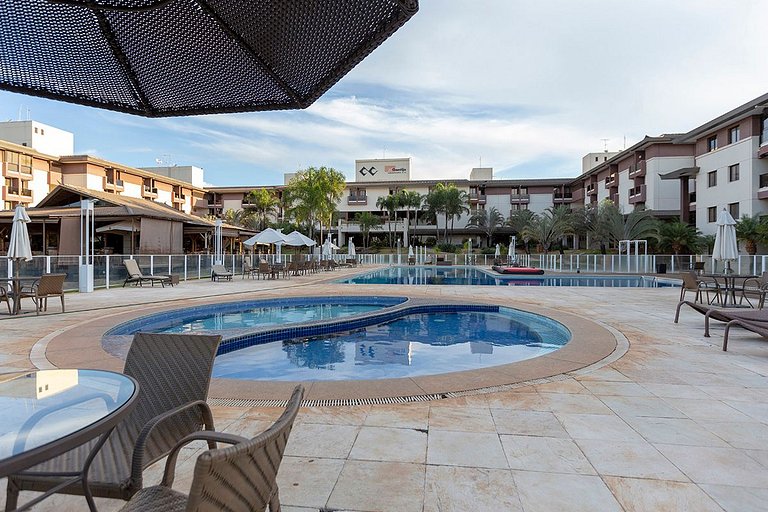Apto en condominio con piscina y barbacoa CLR314