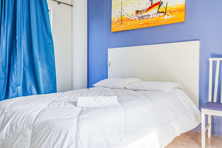 Casa em cond c piscina 150m praia Mariscal CCM004